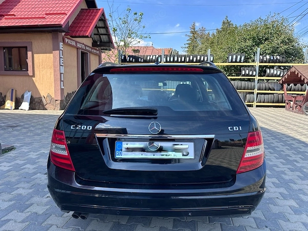 MERCEDES-BENZ C-Class 2012 — imagine 7
