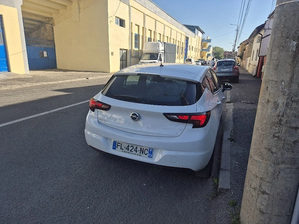 OPEL Astra 2019 — imagine 4