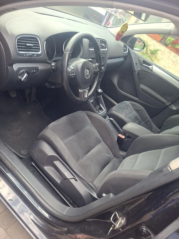 VOLKSWAGEN Golf 2012 — imagine 4