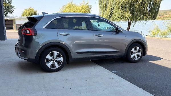 KIA Niro 2016 — imagine 3