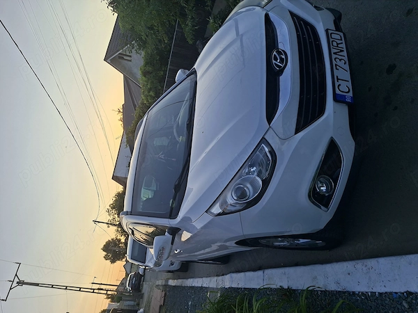 HYUNDAI ix35 2011 — imagine 2