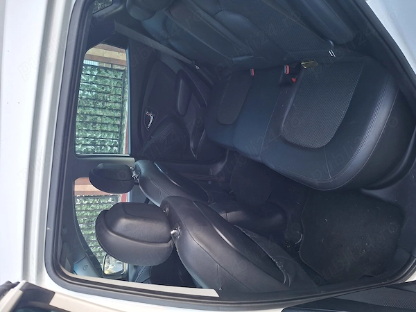 HYUNDAI ix35 2011 — imagine 3