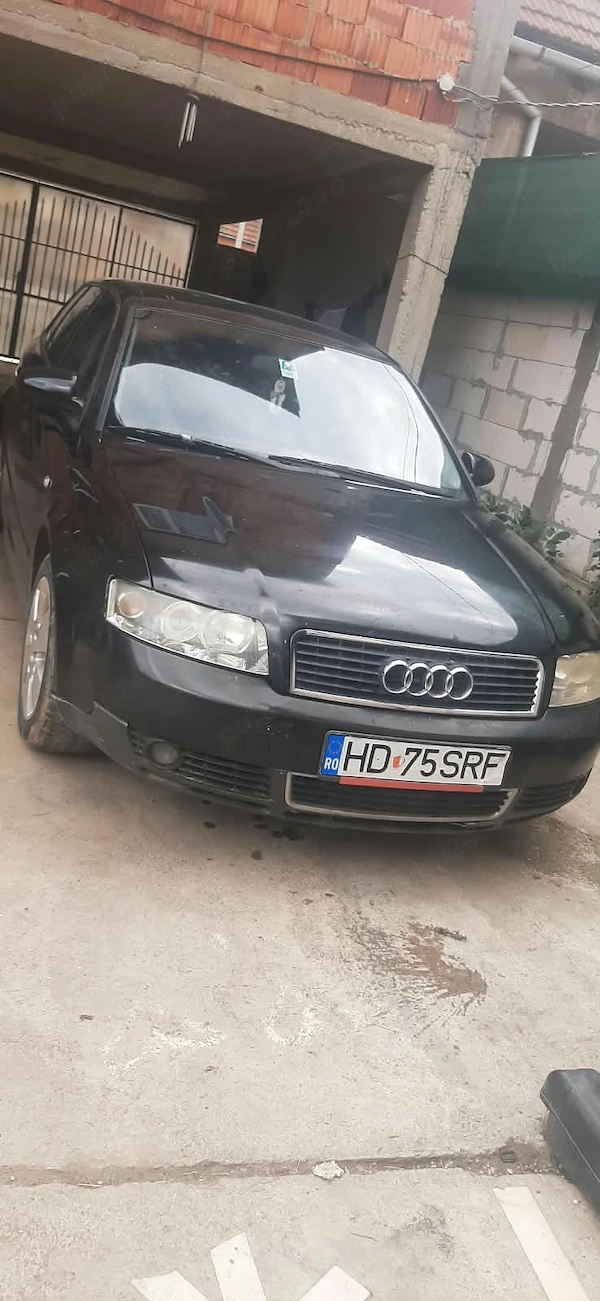 AUDI A4 2004 — imagine 2