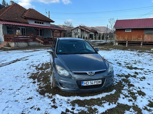 HYUNDAI i30 2010 — imagine 2