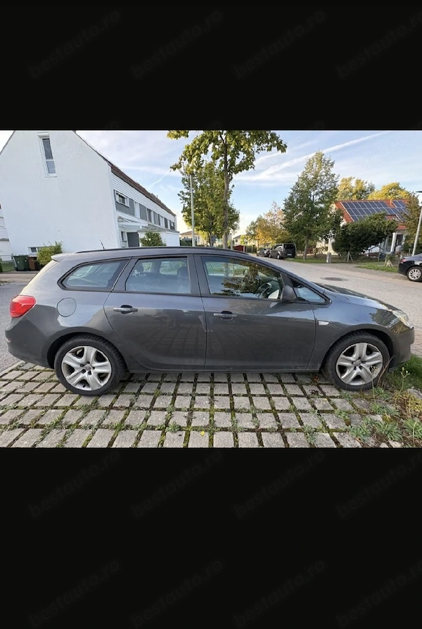 OPEL Astra 2011 — imagine 4