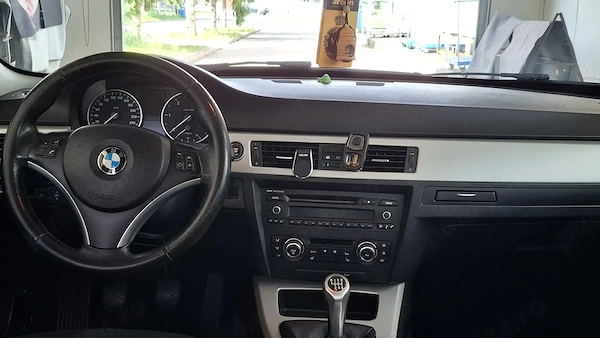 BMW 3 Series 2010 — imagine 3