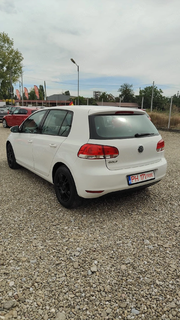 VOLKSWAGEN Golf 2010 — imagine 8