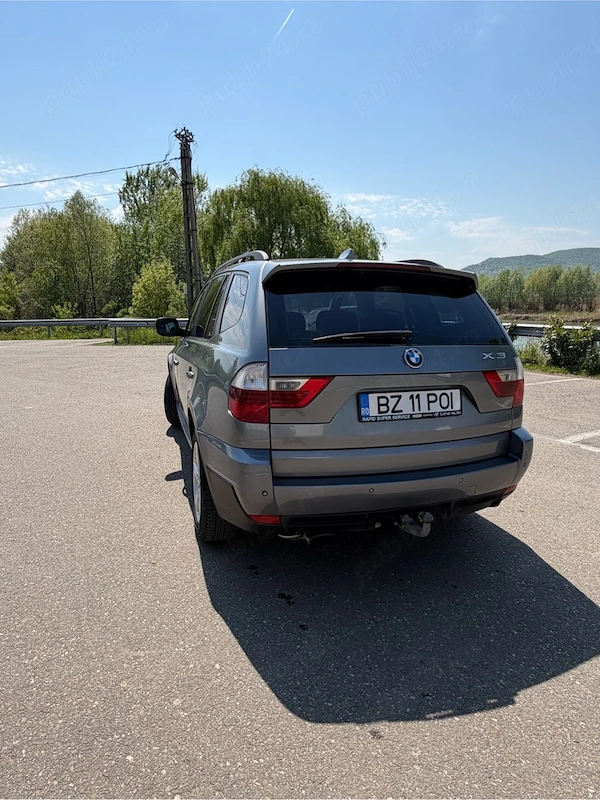 BMW X Series (Generic) 2010 — imagine 3