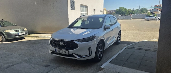 FORD Kuga 2024 — imagine 2