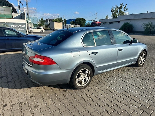 SKODA Superb 2009 — imagine 7