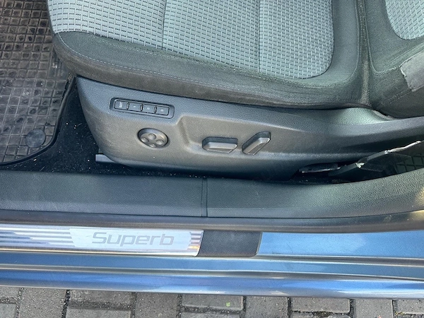 SKODA Superb 2009 — imagine 9