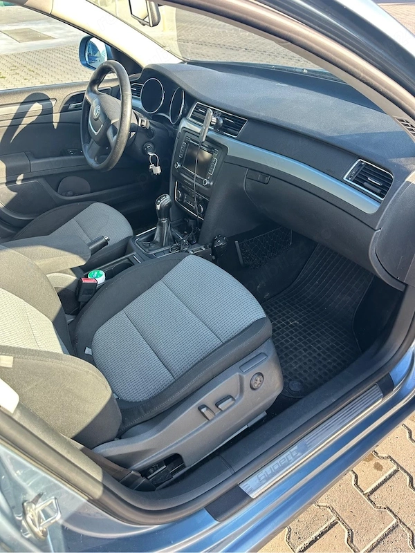 SKODA Superb 2009 — imagine 10