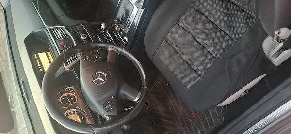 MERCEDES-BENZ E-Class 2011 — imagine 3