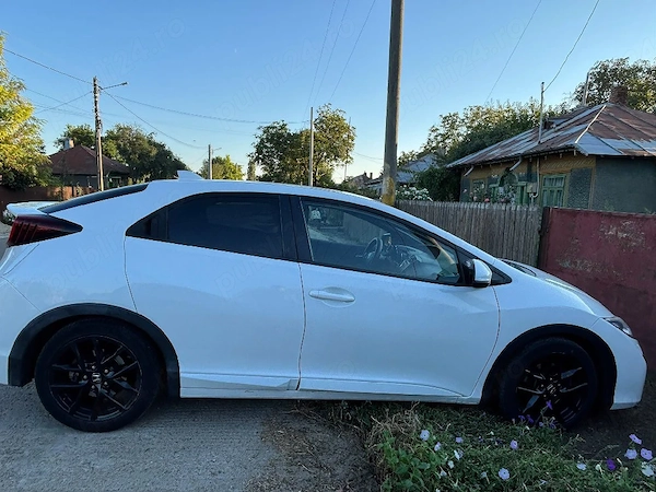 HONDA Civic 2015 — imagine 2