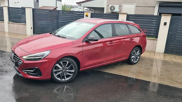 HYUNDAI i30 2022 — imagine 5