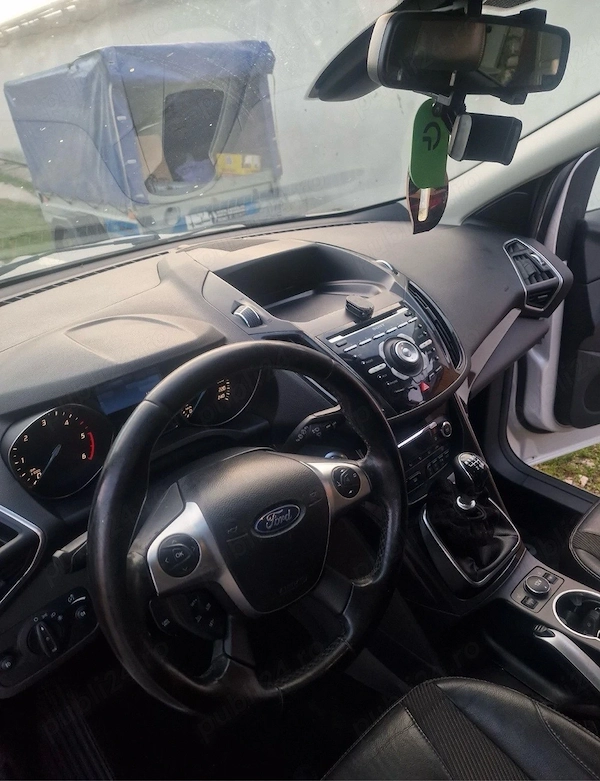 FORD Kuga 2016 — imagine 3