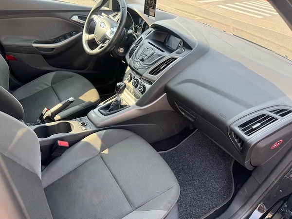 FORD Focus 2012 — imagine 4