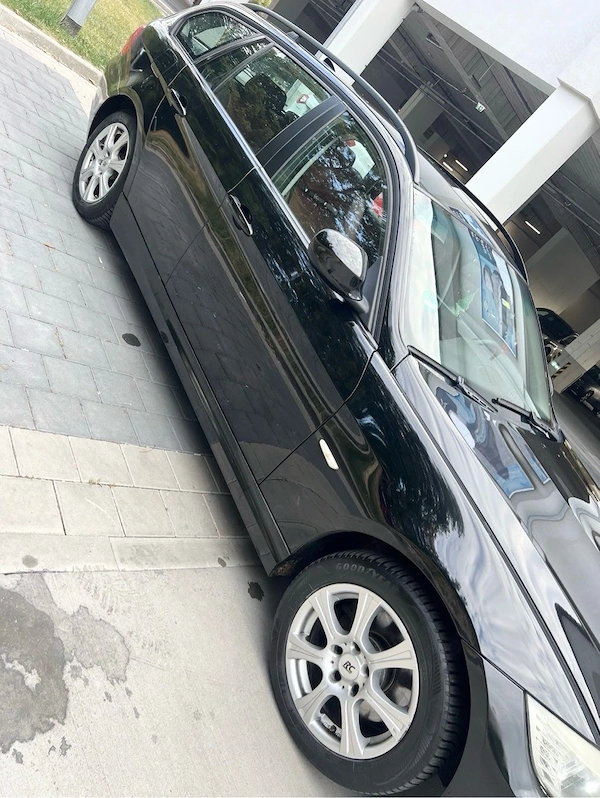 BMW 3 Series 2010 — imagine 4