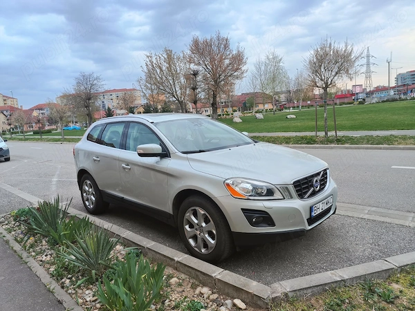 VOLVO XC60 2010 — imagine 8