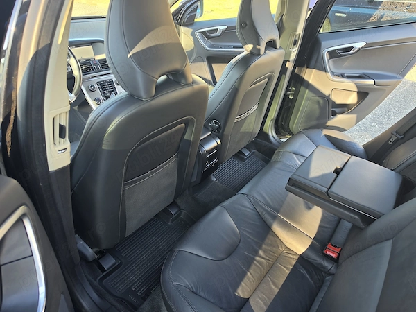 VOLVO XC60 2012 — imagine 2