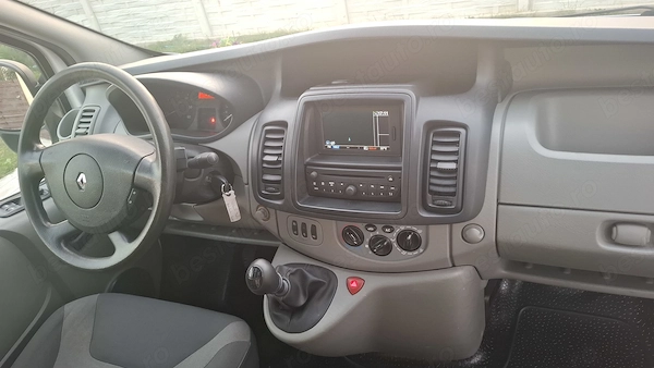 RENAULT Trafic 2014 — imagine 7
