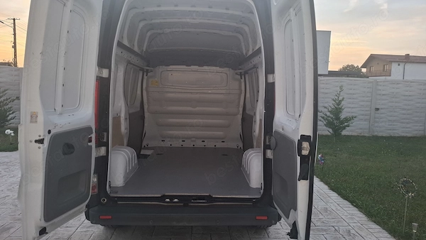RENAULT Trafic 2014 — imagine 8