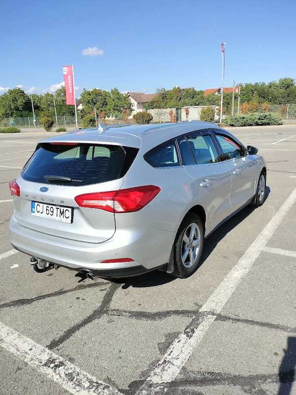 FORD Focus 2019 — imagine 5