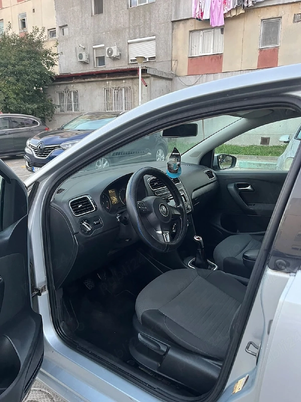 VOLKSWAGEN Polo 2010 — imagine 5