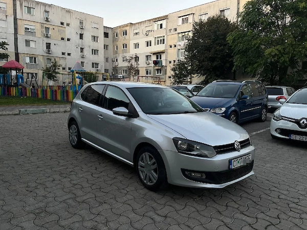 VOLKSWAGEN Polo 2010 — imagine 4