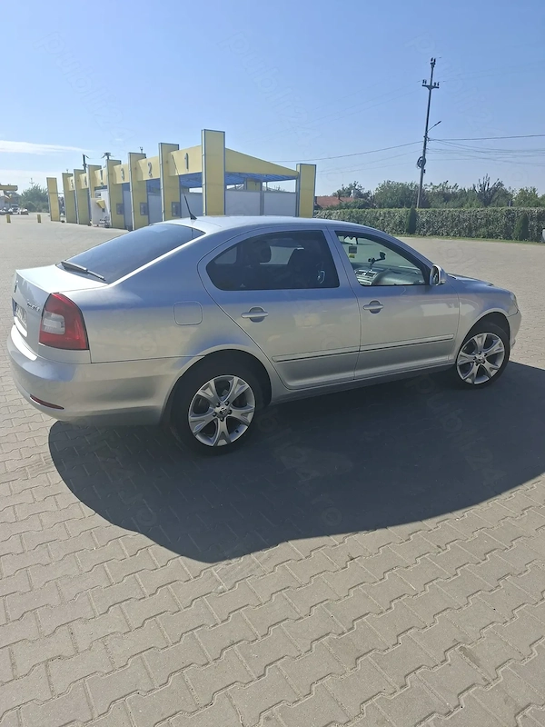 SKODA Octavia 2010 — imagine 2
