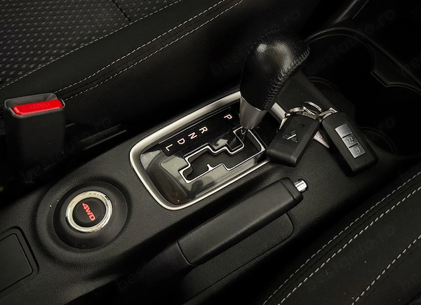 MITSUBISHI Outlander 2016 — imagine 17