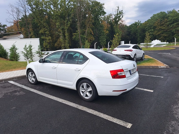 SKODA Octavia 2019 — imagine 3