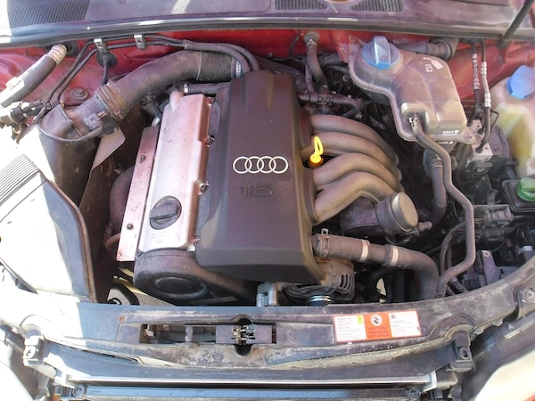 AUDI A4 2002 — imagine 9