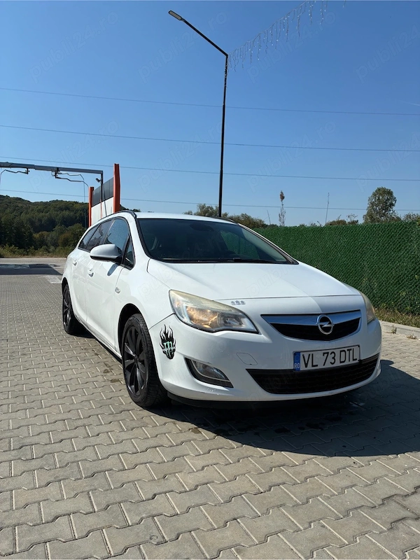 OPEL Astra 2012 — imagine 3