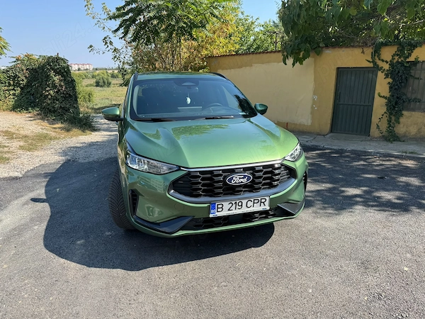 FORD Kuga 2024 — imagine 2