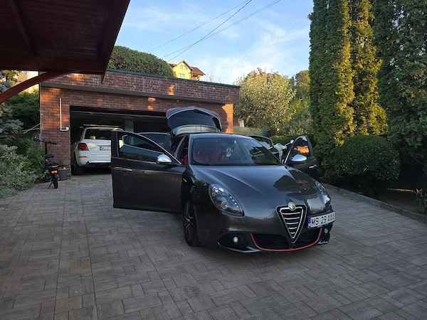 ALFA ROMEO Giulietta 2011 — imagine 9