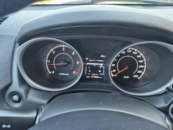 MITSUBISHI ASX 2011 — imagine 2