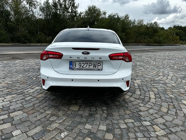 FORD Focus 2018 — imagine 5