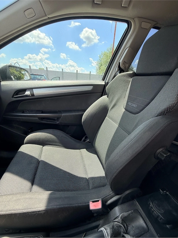 OPEL Astra 2005 — imagine 5
