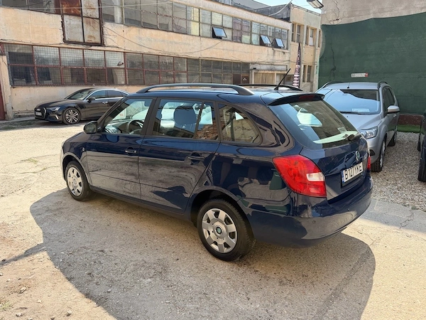 SKODA Fabia 2012 — imagine 3