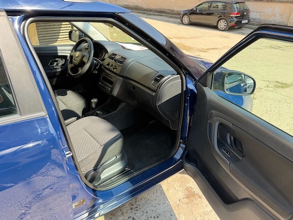 SKODA Fabia 2012 — imagine 7