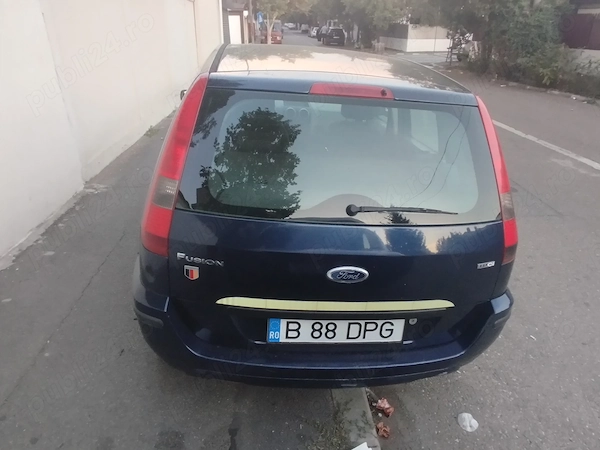 FORD Fusion 2004 — imagine 4