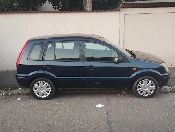 FORD Fusion 2004 — imagine 3