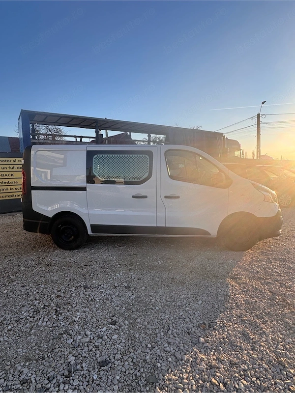 RENAULT Trafic 2018 — imagine 4