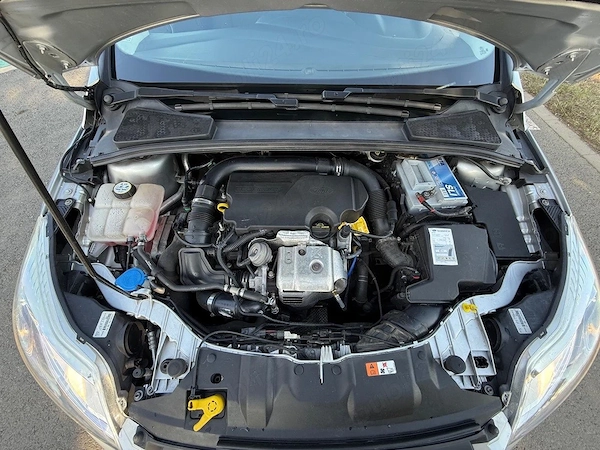 FORD Focus 2013 — imagine 4