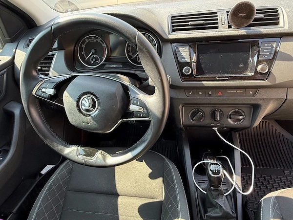 SKODA Fabia 2021 — imagine 3
