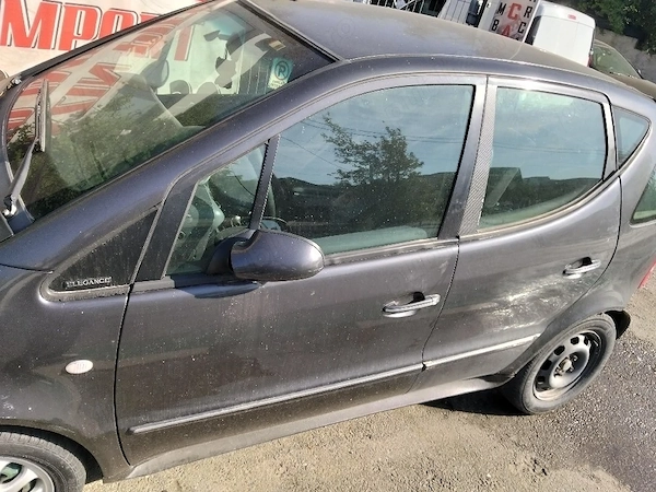 MERCEDES-BENZ A-Class 2002 — imagine 3