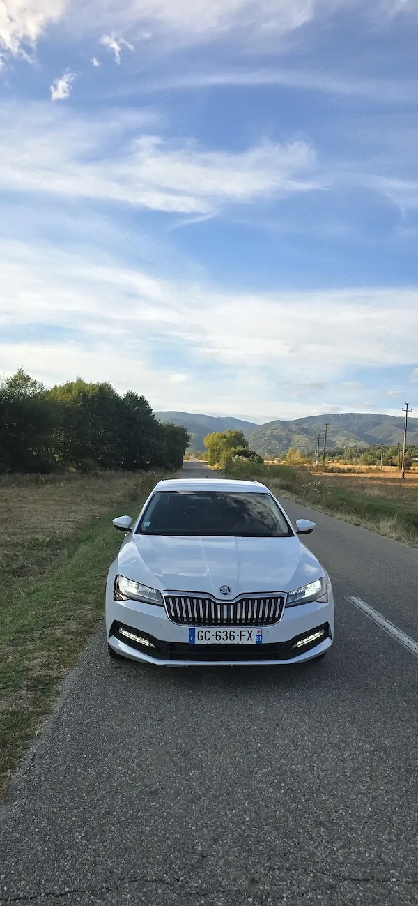 SKODA Superb 2022 — imagine 3