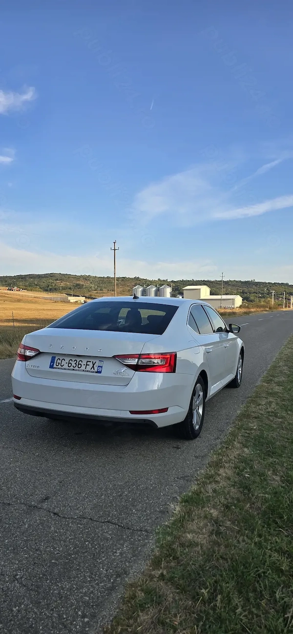 SKODA Superb 2022 — imagine 4