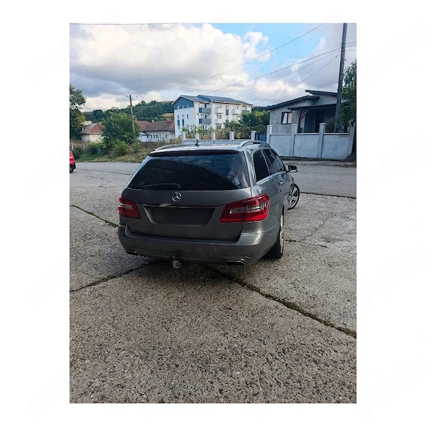 MERCEDES-BENZ E-Class 2011 — imagine 4